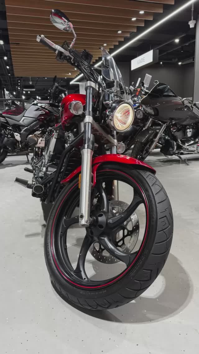 YAMAHA XVS1300 (2014) VIN: JYAVP33NXEA001793 смотреть онлайн