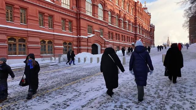 ЗИМНЯЯ СКАЗКА В МОСКВЕ ❄️ Идеальная прогулка от Манежной до Кремля смотреть онлайн
