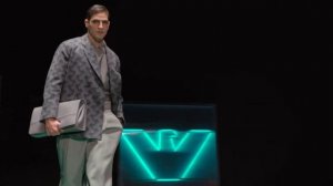 Показ коллекции Emporio Armani осень-зима 2021-2022
