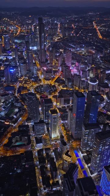 Потрясающий вид с высоты птичьего полета на город Далянь, Китай