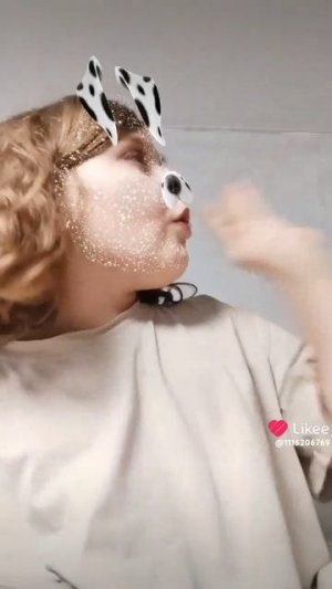 77d45e2a-7c25-4fa6-9bf4-60a367f2a7df-1_all_5.mp4