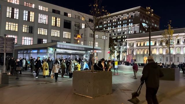 ОСЕННИЕ ОГНИ МОСКВЫ ✨ Невероятная атмосфера и ритм города смотреть онлайн