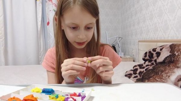 леплю из пластилина (кого???) 2