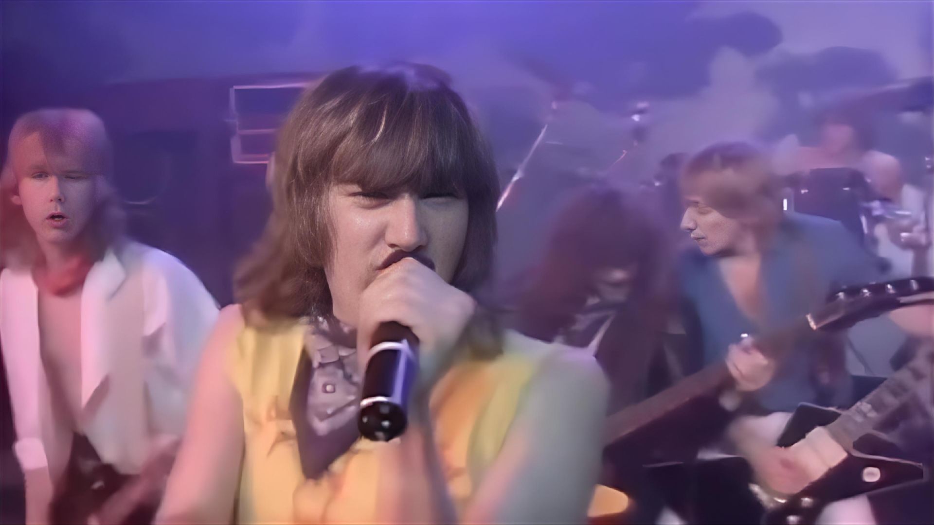 Def Leppard – 1983 – Rock of Ages смотреть онлайн