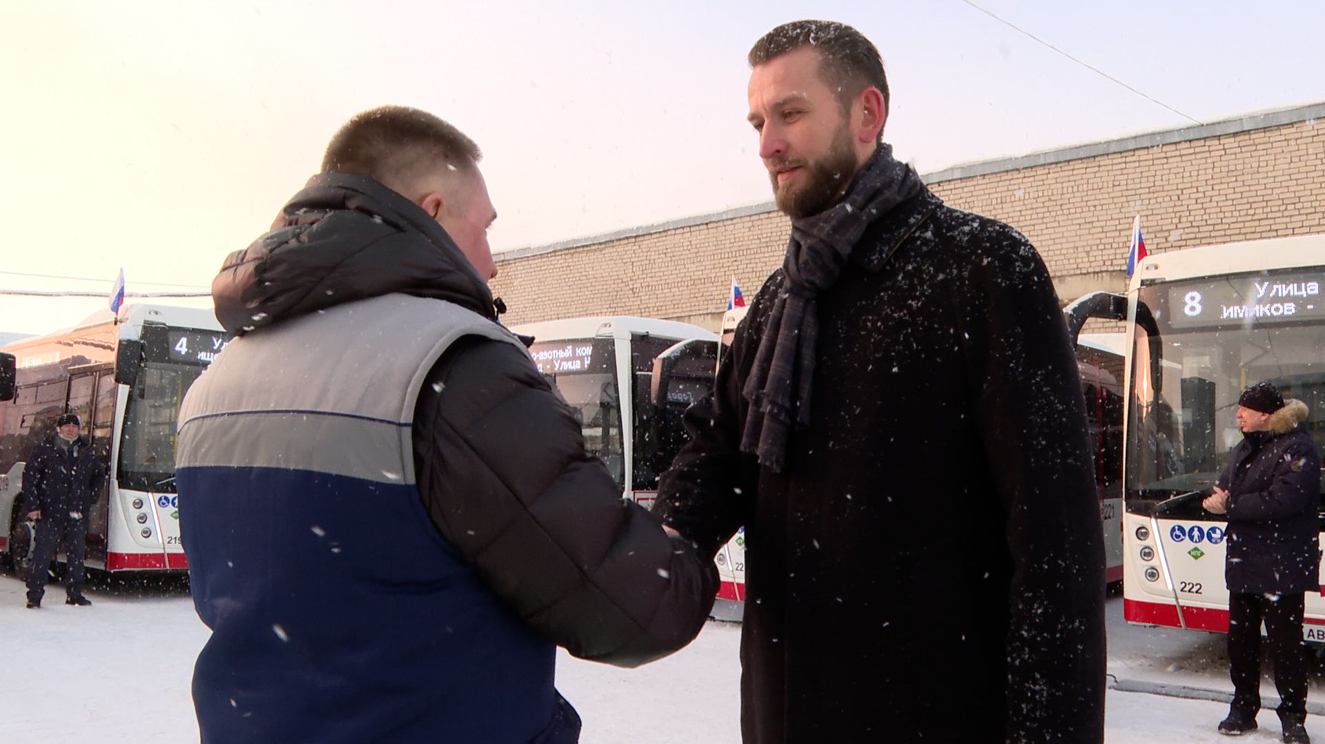 Вручение ключей от автобусов смотреть онлайн