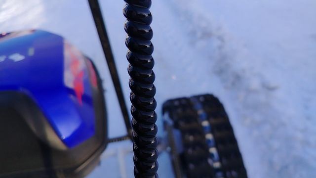 электроскутор и гусеницы зимой. смотреть онлайн
