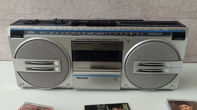 Philips D8130 смотреть онлайн