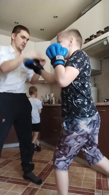 Нижние удары
