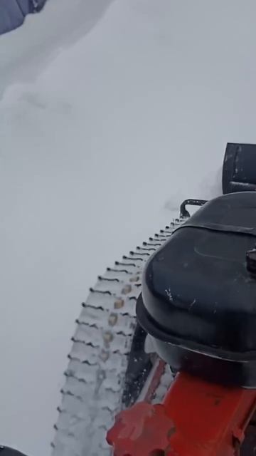 Как разгрести снег, чтобы спина не болела и соседи были довольны? Пользуйтесь моим лайфхаком! смотреть онлайн