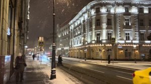ЗИМНЯЯ СКАЗКА ✨ Вечерняя Москва в объятиях снегопада