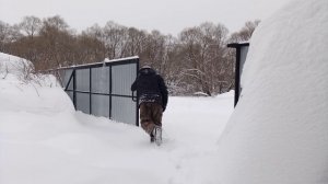 Откатные ворота зимой. Вот в чем главное их преимущество.