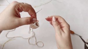 Мастер-класс по вязанию курочки. Курочка-чехольчик на яйцо