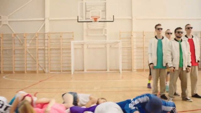 Open Kids Ft. Quest Pistols Show - Круче всех.mp4