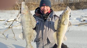 Между майнами через Обь. Ловля на подлёдный джиг, такая как она есть. Злые поклёвки щук и судаков.