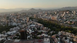 КАК ВЫЖИВАЕТ РУССКОЯЗЫЧНАЯ МОЛОДЕЖЬ В ЛАТИНСКОЙ АМЕРИКЕ.  Год буду жить в этой машине.