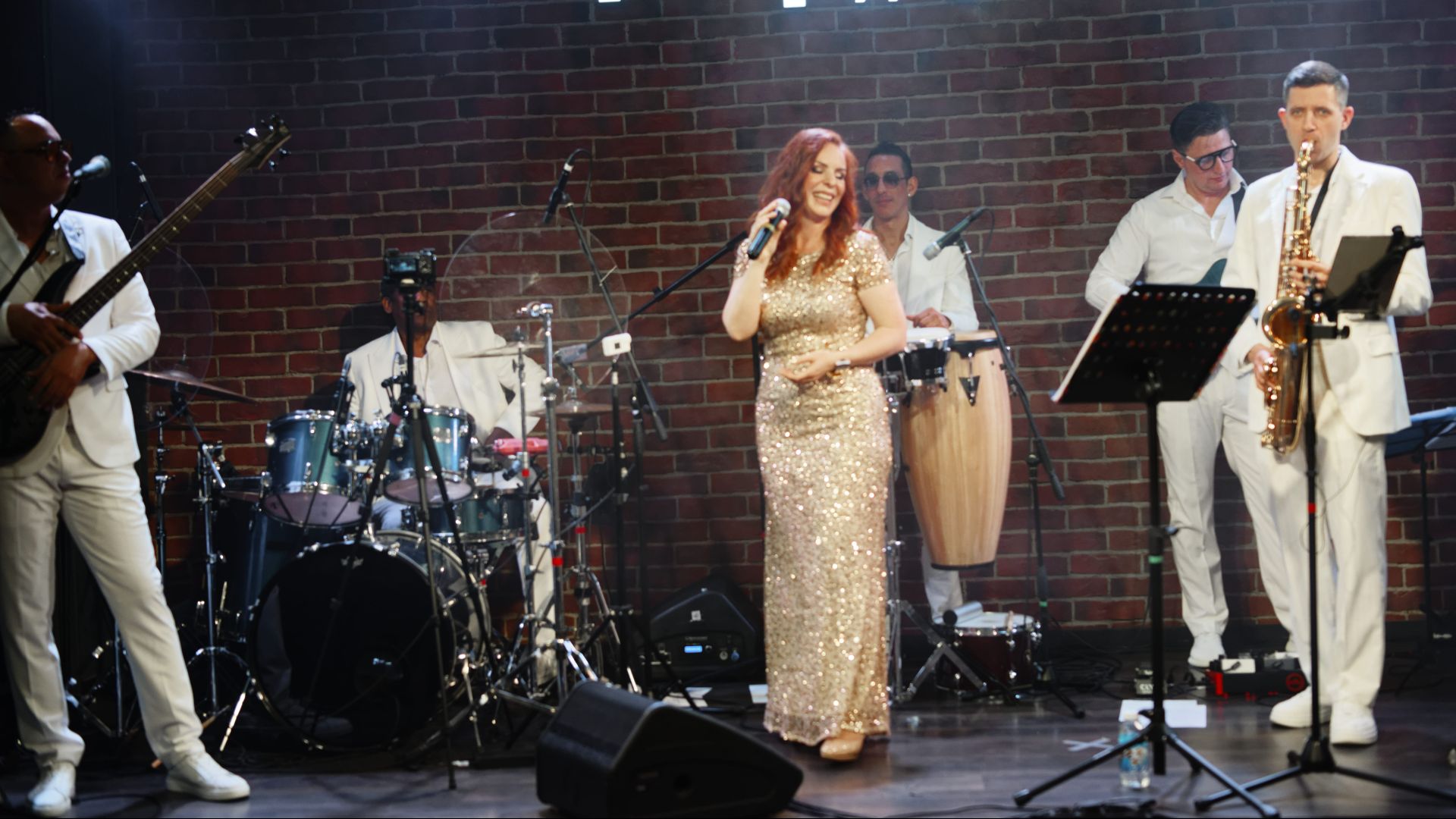 LOVE смотреть онлайн