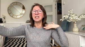 Анжелика Снежинская.Шупа возвращается. Надька боится разоблачения. Диванка вся в слезах.