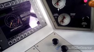 Машиниста проклял диспетчер. Или Гремлин в электровозе? Как думаете?