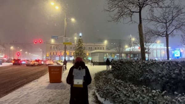 СНЕЖНЫЙ ВЕЧЕР В МОСКВЕ ❄️ Уютная прогулка под ночным снегопадом