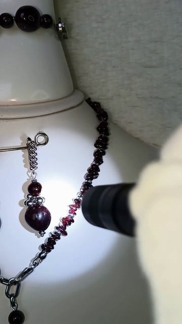 гранат природный.