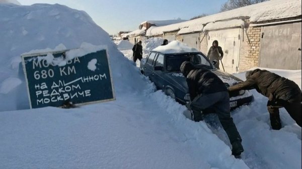 Купил Москвич "Князь Владимир" и отправился на нем в мороз из Саранска в Москву.