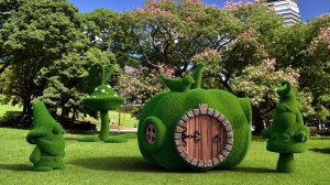 "Домик из  тыквы" из искуственной топиарной травы.