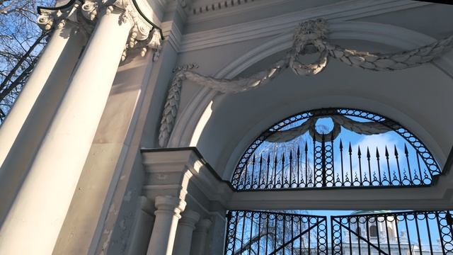 Москва. Дом Пашкова. Государственная библиотека. Ужин в ресторане.