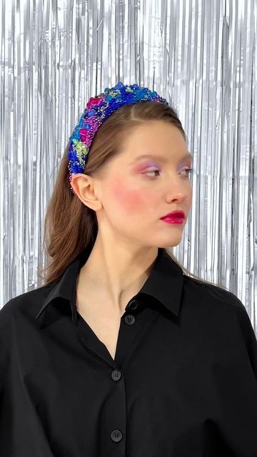 Достаточно просто обернуться! #фешн #макияж #модель