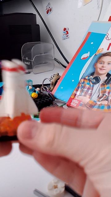строим ракету из lego