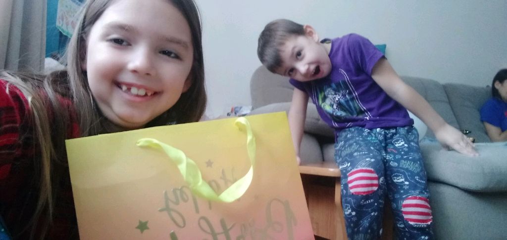 распаковка остальных подарков