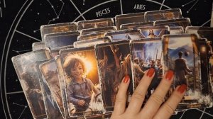 ТАРО РАСКЛАД\ КТО В АУТЕ ОТ ВАС?!