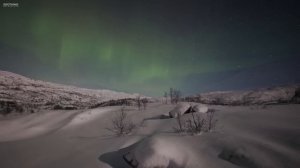 Северное сияние, завораживающий вид и нежная музыка для отдыха