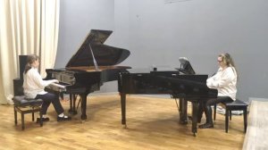 Семейный ансамбль в 4 руки фортепиано. "Помидор" из балета "Чиполлино" Карен Хачатрян. исп. Соболевы