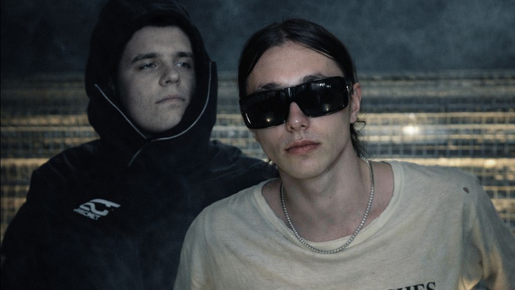 Heronwater, Джон Гарик - Мейхана Флоу смотреть онлайн