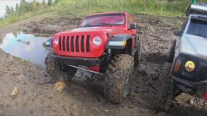 Axial 3 против Ниссан Патрол на бездорожье