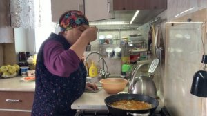 Готовлю любимый, вкусный плов. Вспомнила свои юные годы.