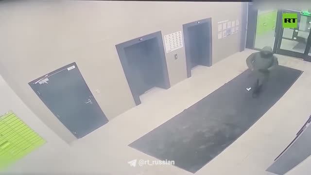 ФСБ показала кадры с исполнителем покушения на генерал-лейтенанта Алексеева