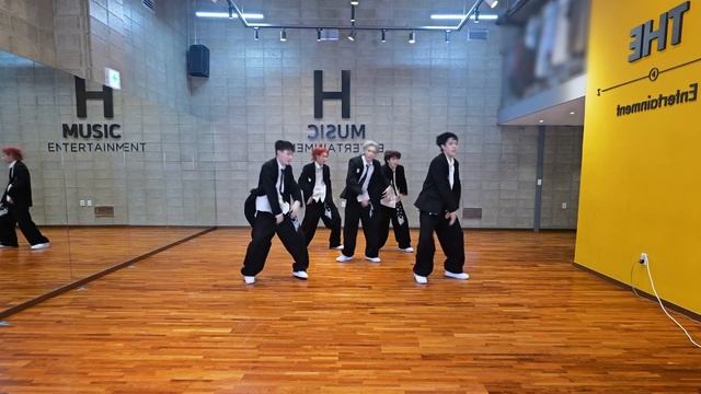 zip zip zip - DXMON dance practice mirrored смотреть онлайн