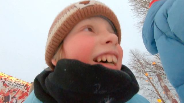 Каток в Севкабеле в феврале