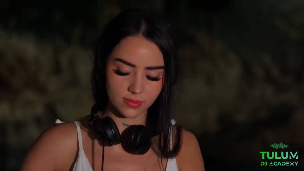 VEE SOUND | House DJ Set  | Tulum Mexico At Taak Bi Ha