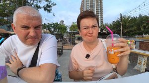 Маемся от БЕЗДЕЛИЯ в Паттайе! ГРУСТНЫЕ туристы заполонили рынок Джомтьен! ВПЕРВЫЕ пробую тайский чай