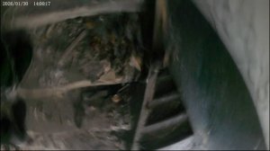 залезля на заброшку хрущëвку с друном