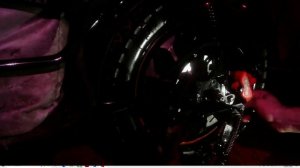 Мою и чищу электровелосипед на стриме