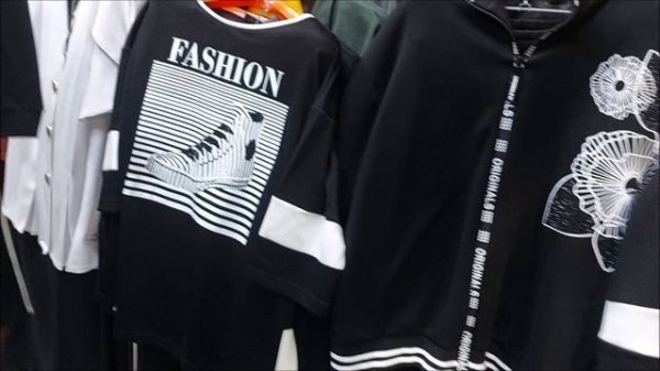 ЖЕНСКАЯ ОДЕЖДА ОТ ПРОИЗВОДИТЕЛЯ КОСТЮМЫ КЛАССИЧЕСКИЕ ПЛАТЬЯ СПОРТИВНЫЕ КОСТЮМЫ тяк МОСКВА