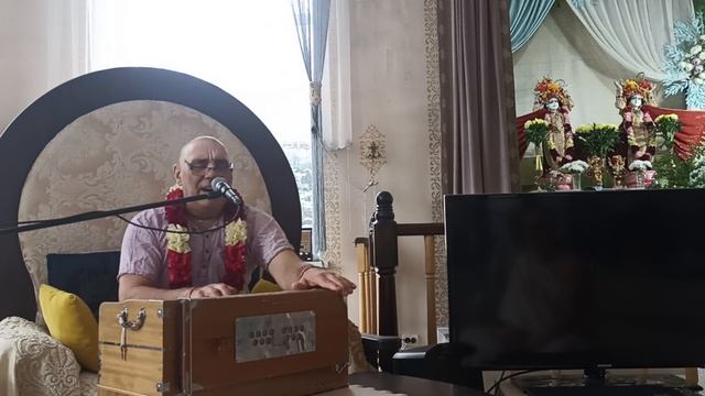 Киртан / Ачьютананда дас