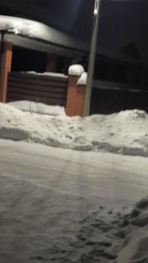 Манит и манит...