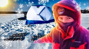 КАЙФ!!! УЕХАЛИ НА ТАЁЖНОЕ ОЗЕРО ПОЛОВИТЬ ОКУНЕЙ НА МОРМЫШКУ И БАЛАНСИРЫ!