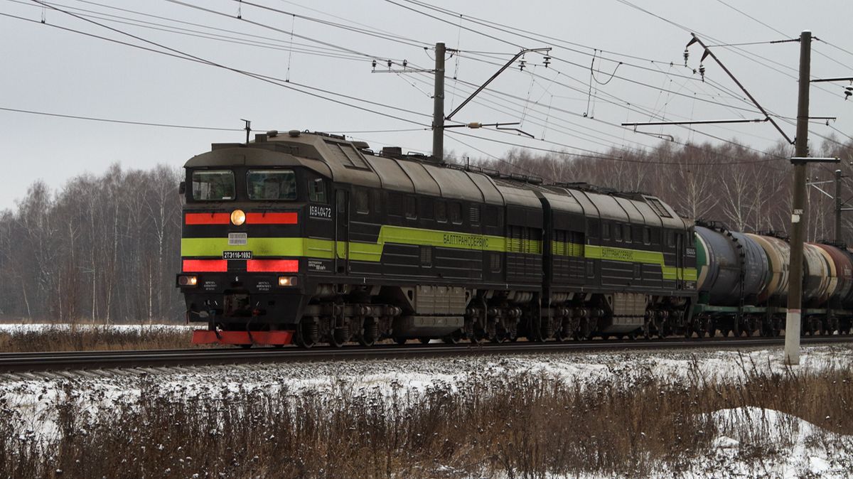 Электровоз-оркестр, все разновидности ВЛов, БТСы и электричка. Поезда на БМО. Ноябрь 2022 года смотреть онлайн
