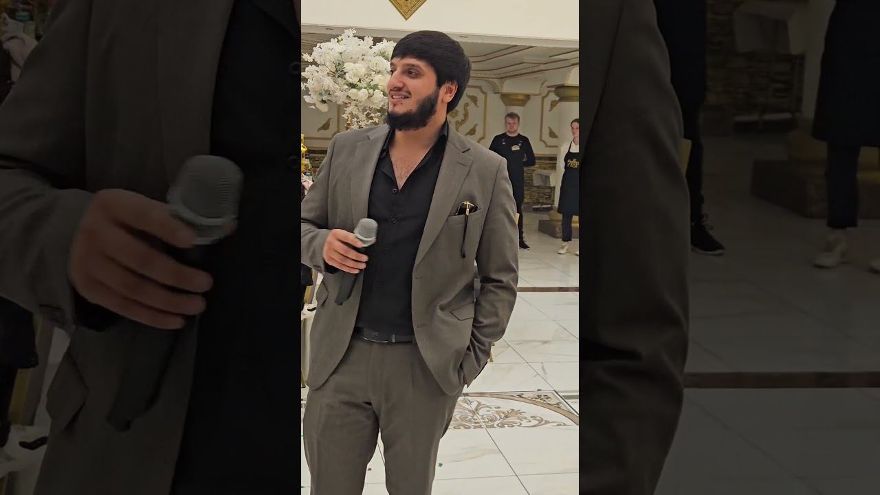 Потрясающе поёт! #цыганскаяпесня смотреть онлайн