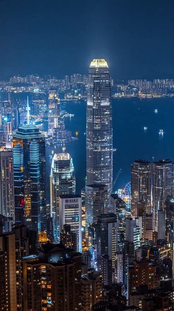 Ночной вид Гонконга с высоты птичьего полета